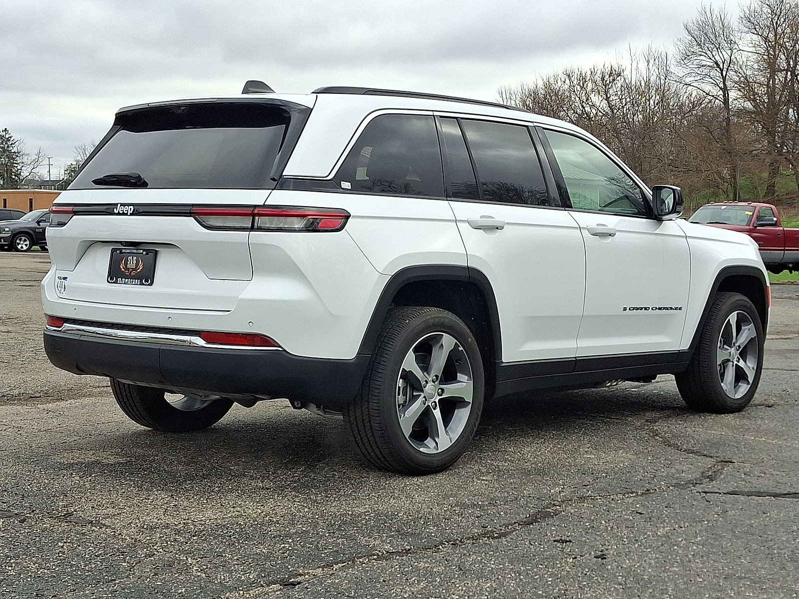 New 2024 Jeep Grand Cherokee Limited 4xe w/ Luxury Tech Group II AWD/4WD image 12