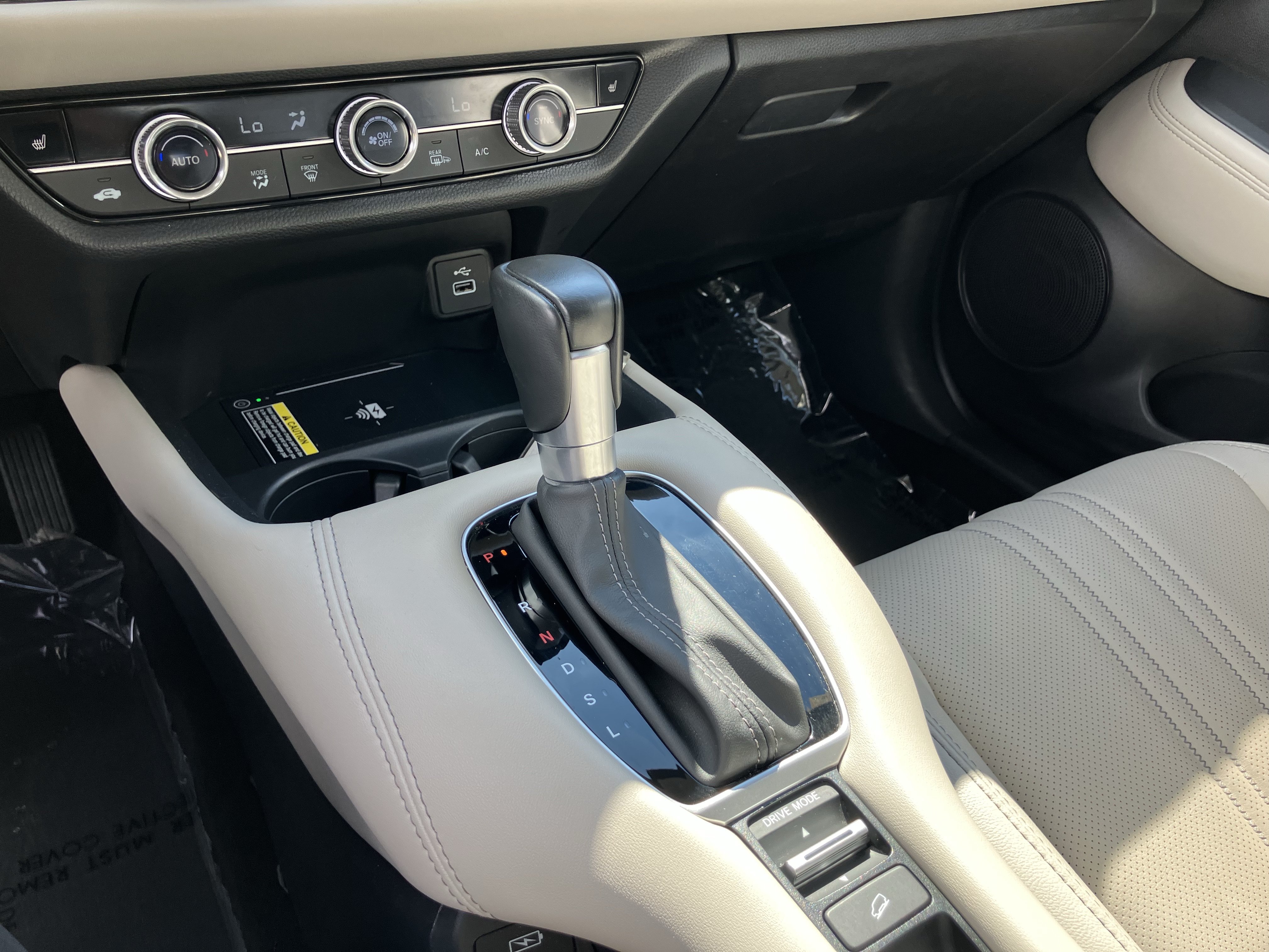 Used 2025 Honda HR-V EX-L image 28