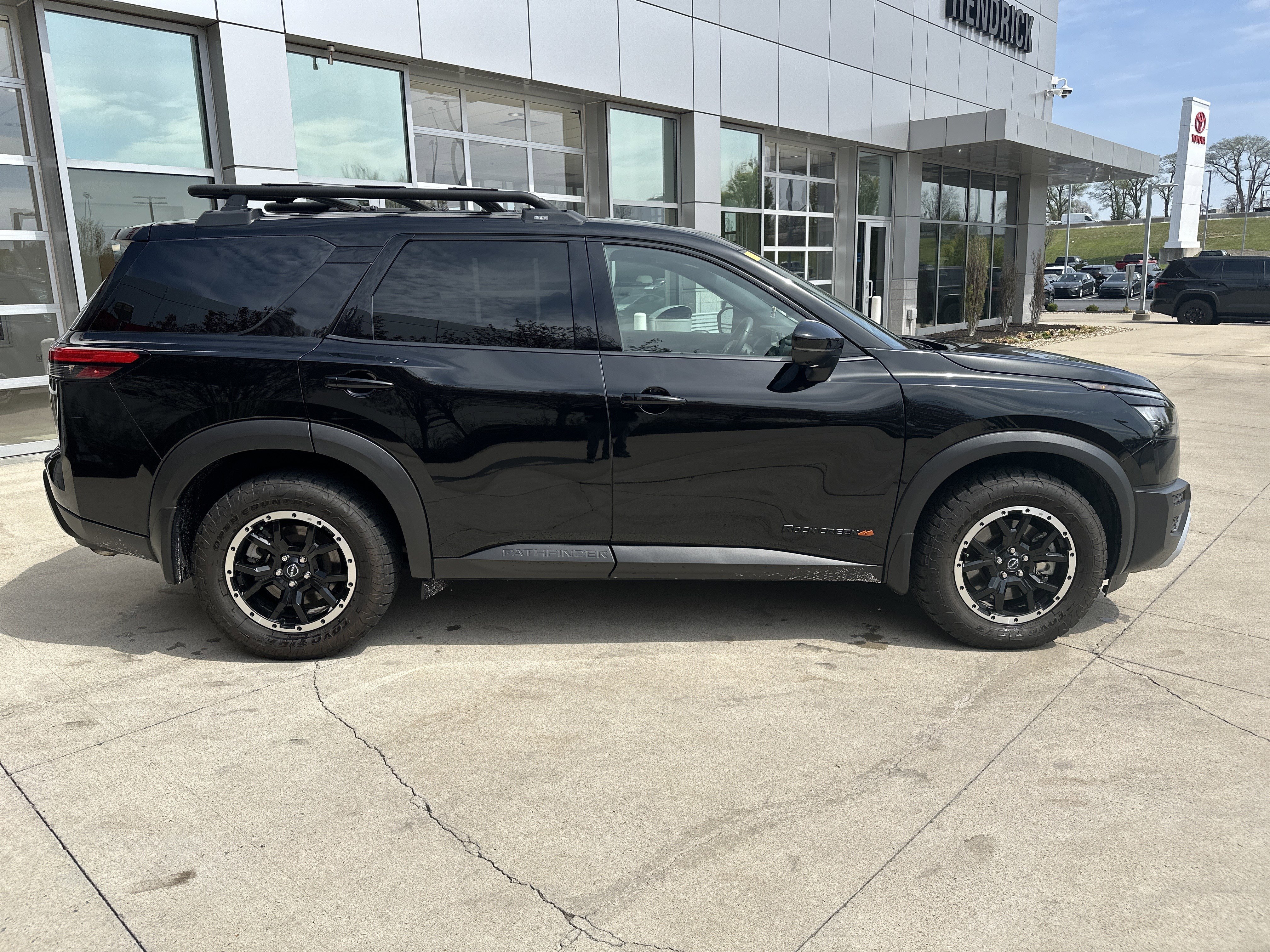 Used 2024 Nissan Pathfinder Rock Creek image 10