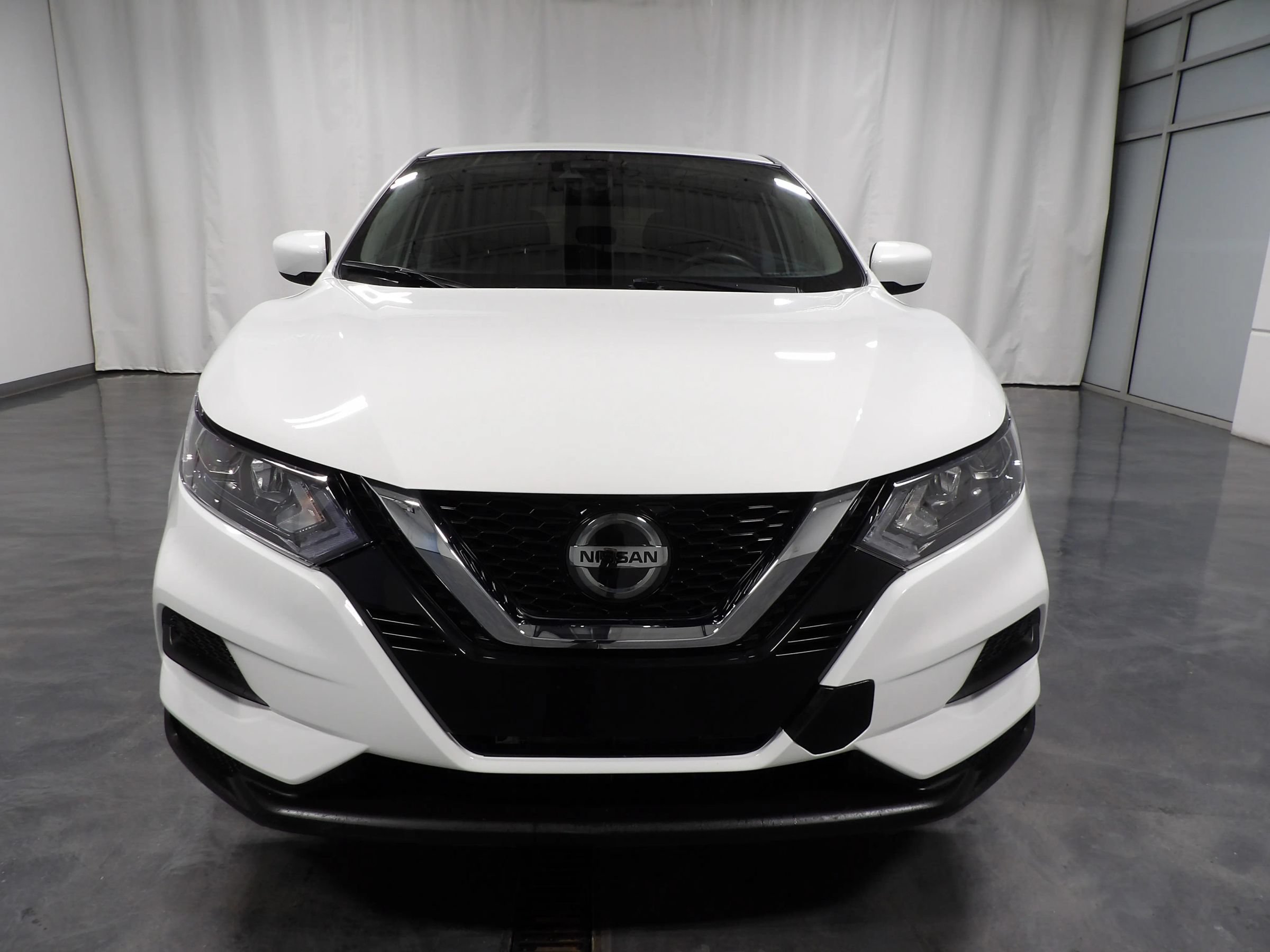 Used 2022 Nissan Rogue Sport S FWD image 3