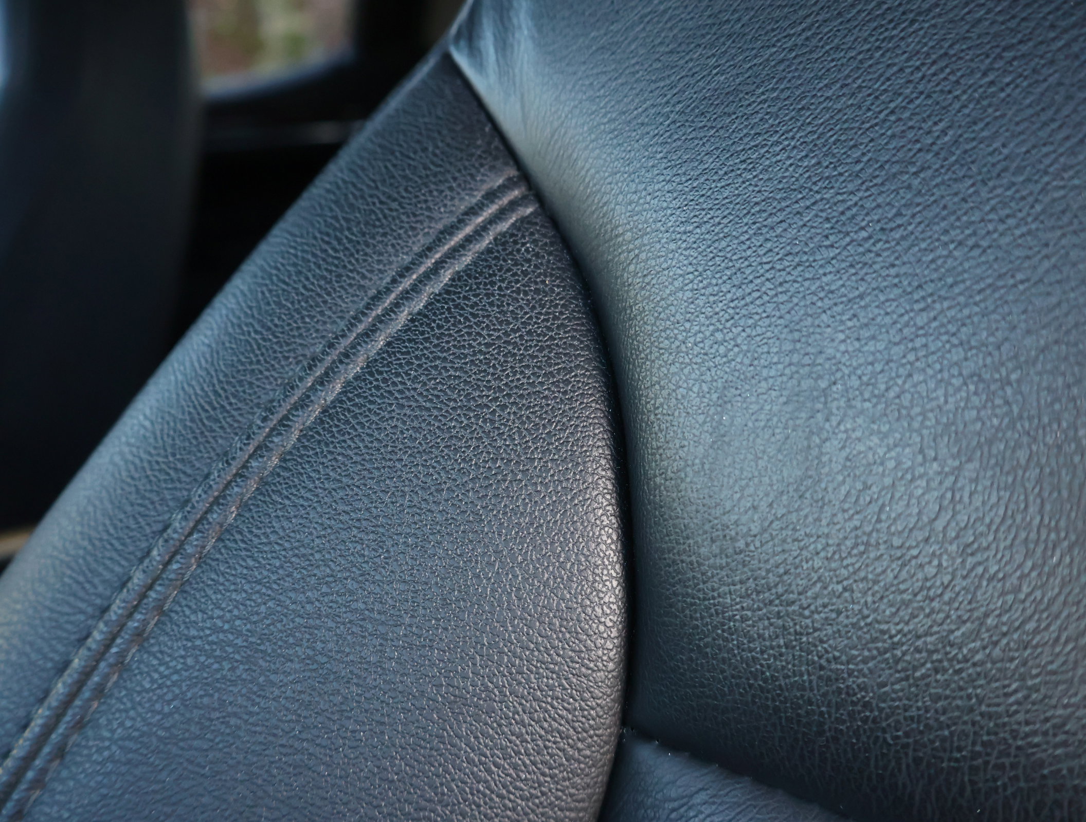 Used 2024 Chevrolet Silverado 1500 LT Trail Boss w/ Convenience Package II image 12