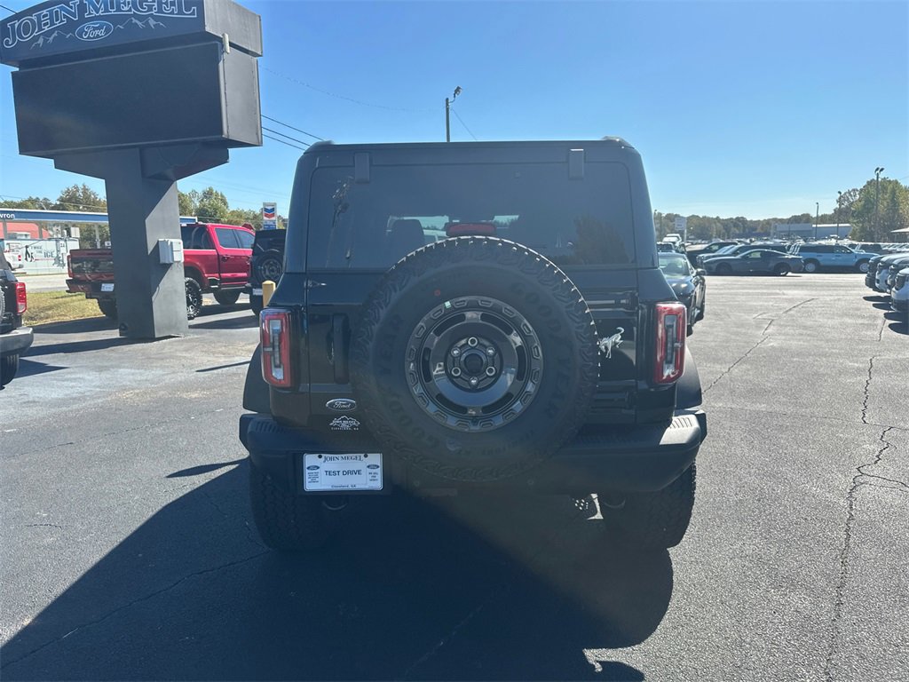 New 2025 Ford Bronco Badlands image 6