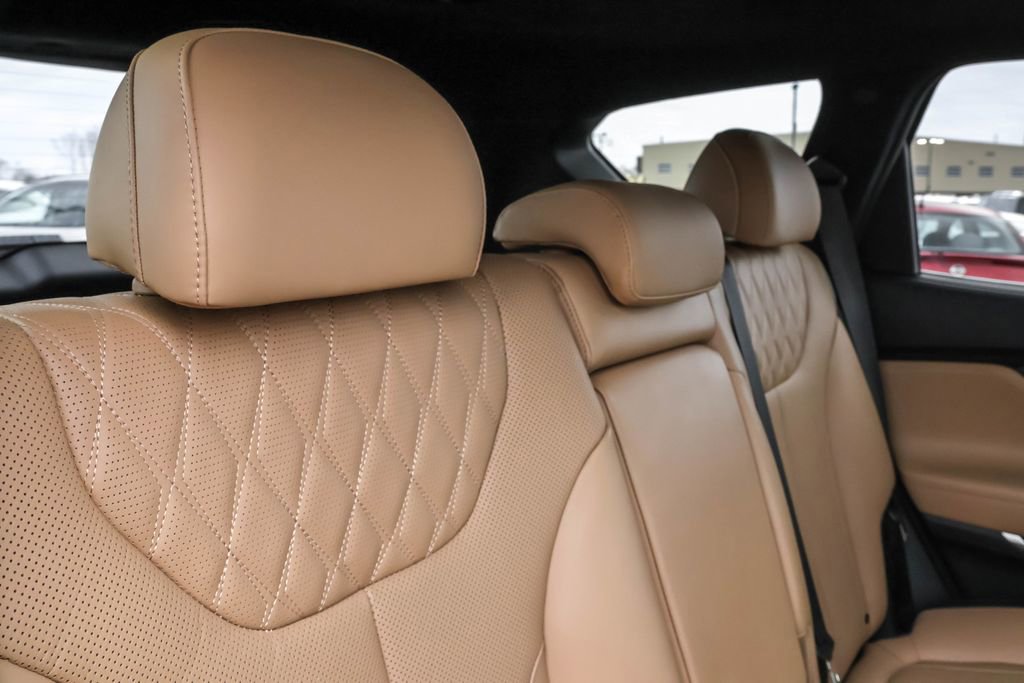 Used 2023 Hyundai Santa Fe Calligraphy image 34