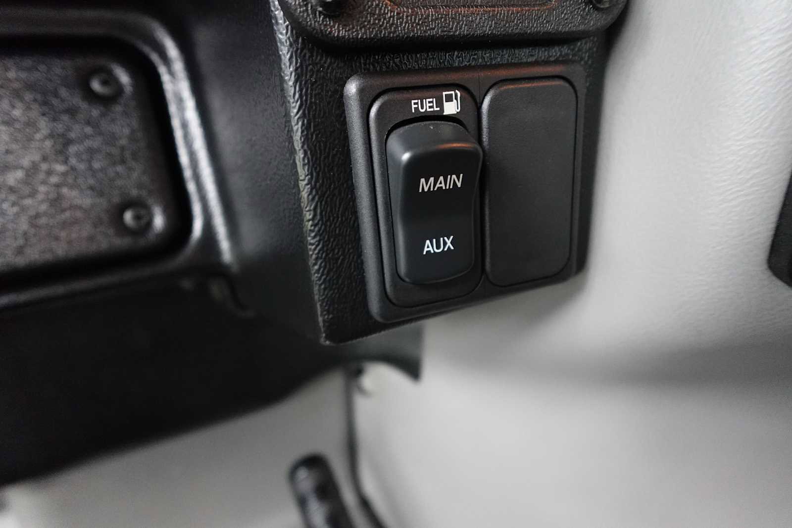 Used 2002 HUMMER H1 4-Door Wagon image 23