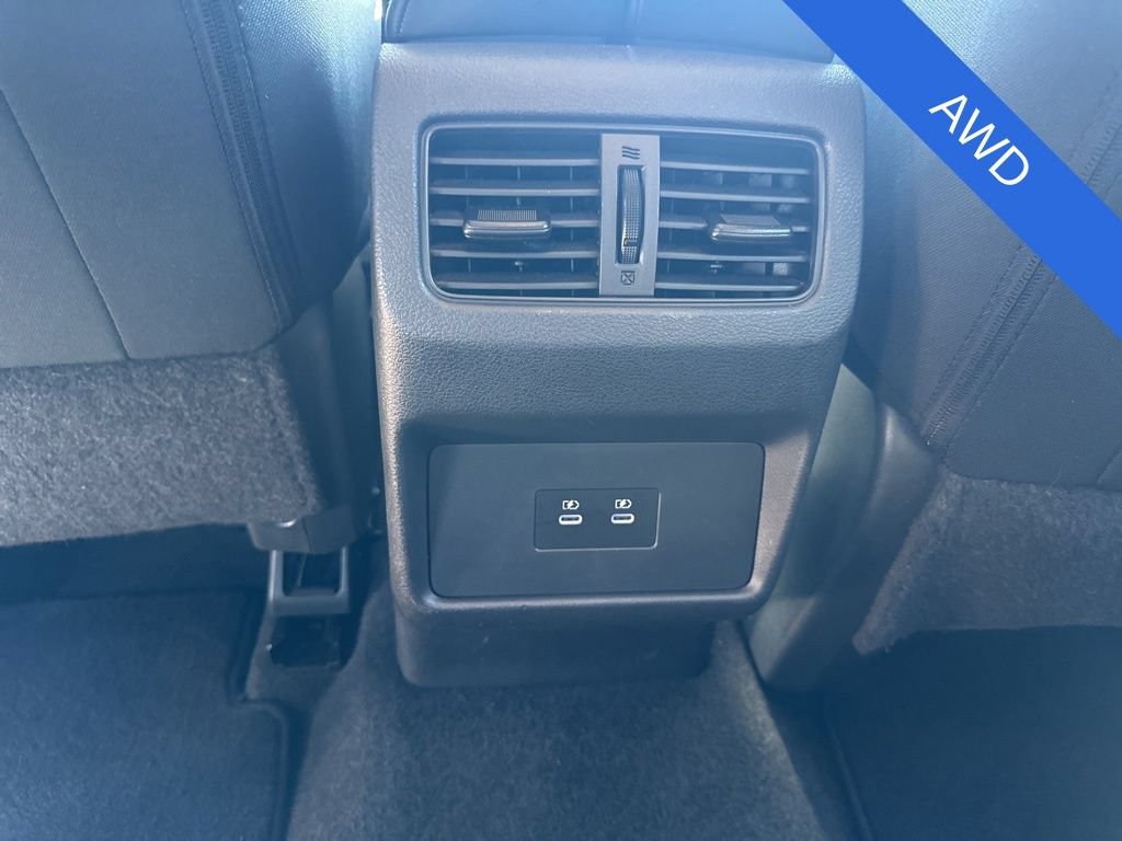 Used 2024 Nissan Rogue SV AWD/4WD image 23