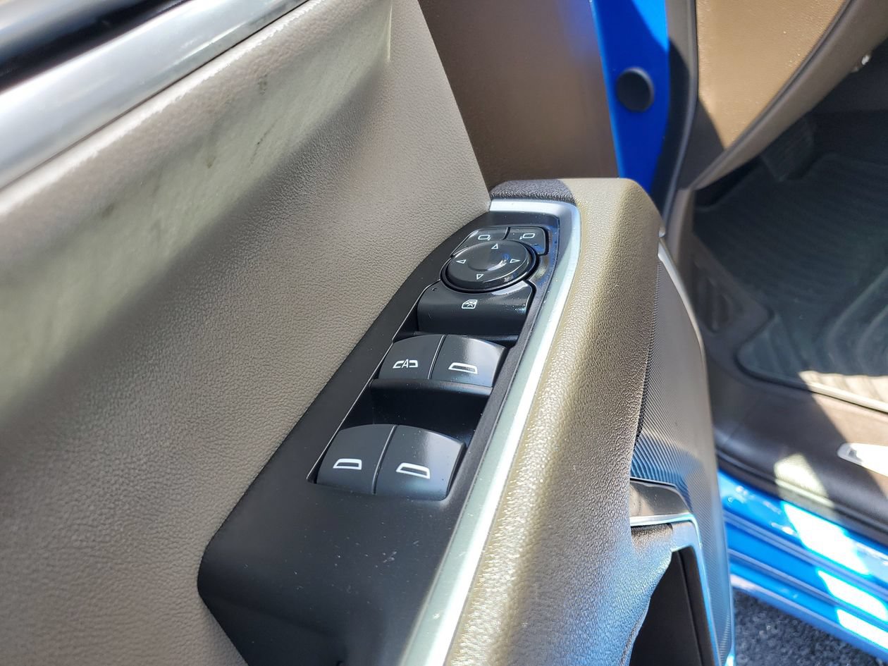Used 2025 Chevrolet Silverado 1500 LT RWD image 18