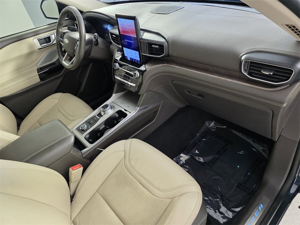 Used 2023 Ford Explorer Platinum w/ Technology Package image 35