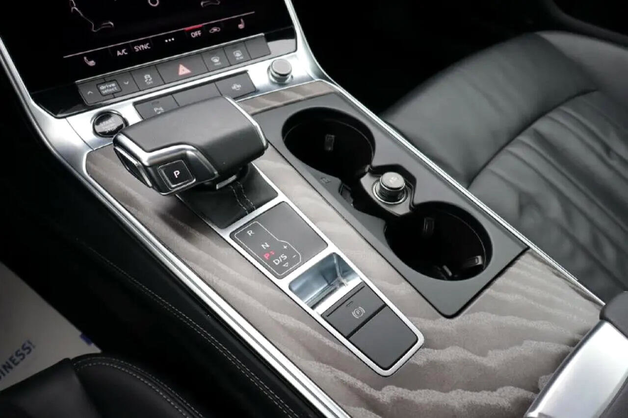 Used 2024 Audi A6 Premium Plus image 25