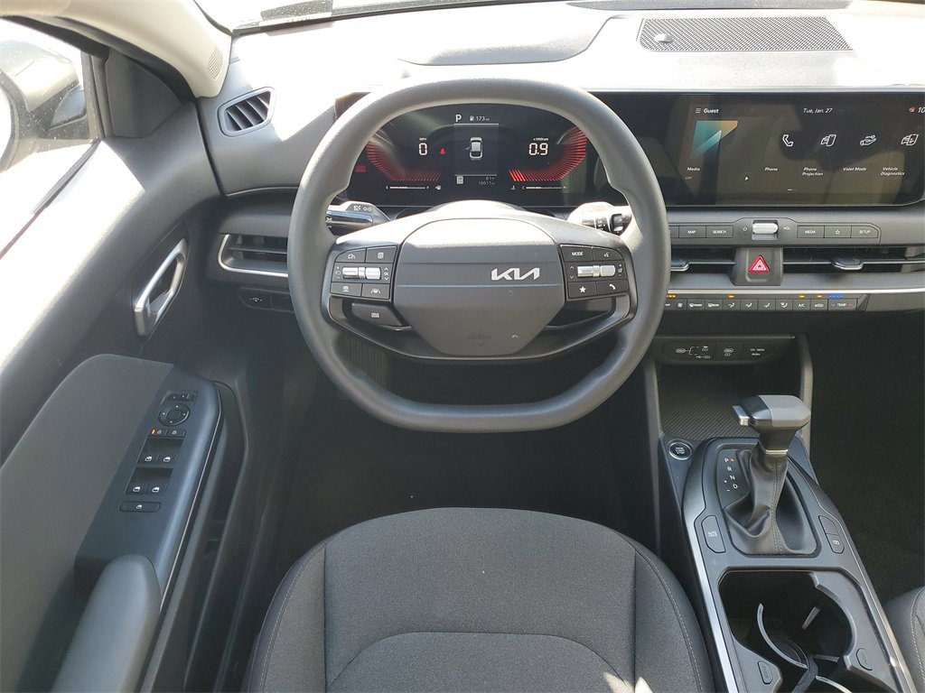 Certified 2025 Kia K4 LXS image 10