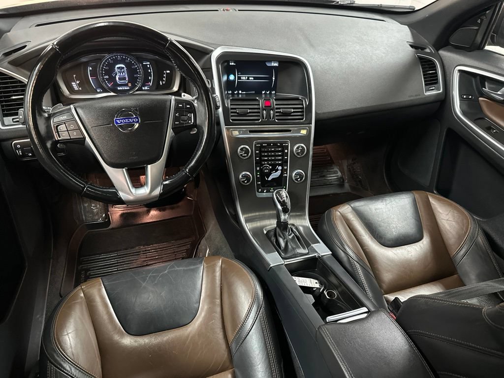 Used 2015 Volvo XC60 T6 AWD/4WD image 13