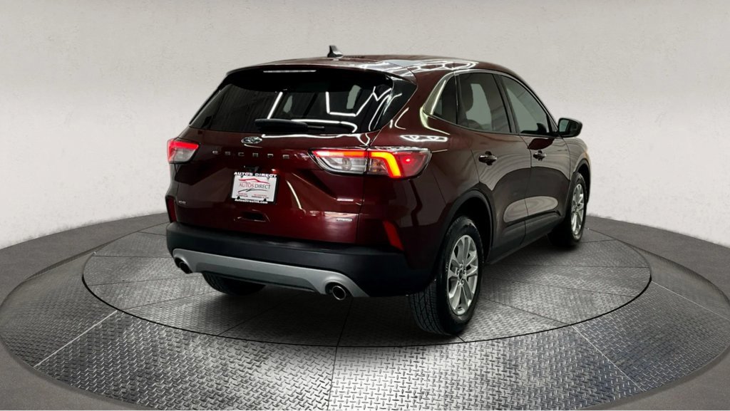 Used 2021 Ford Escape SE image 7