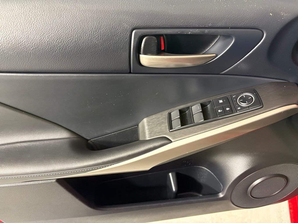 Used 2020 Lexus IS 350 F Sport w/ F Sport Package RWD image 19
