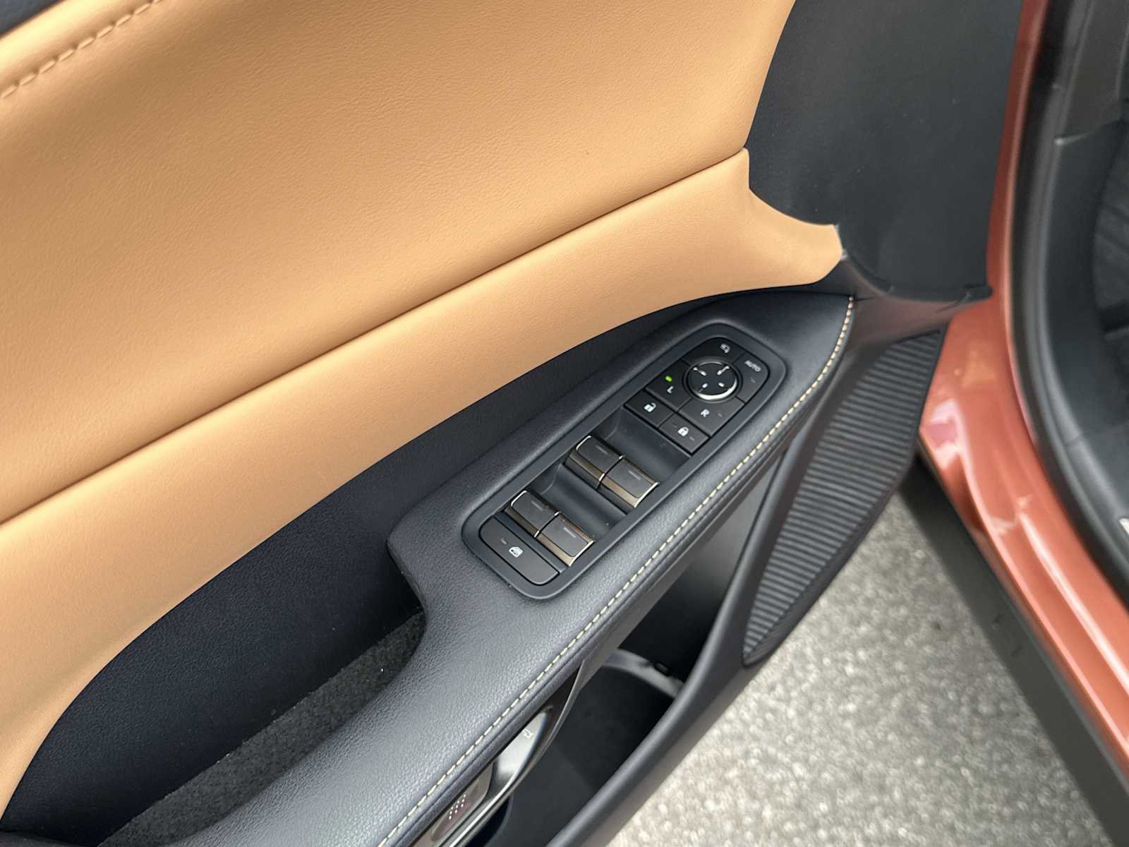 Used 2025 Lexus RX 350 Premium Plus w/ Convenience Package image 15