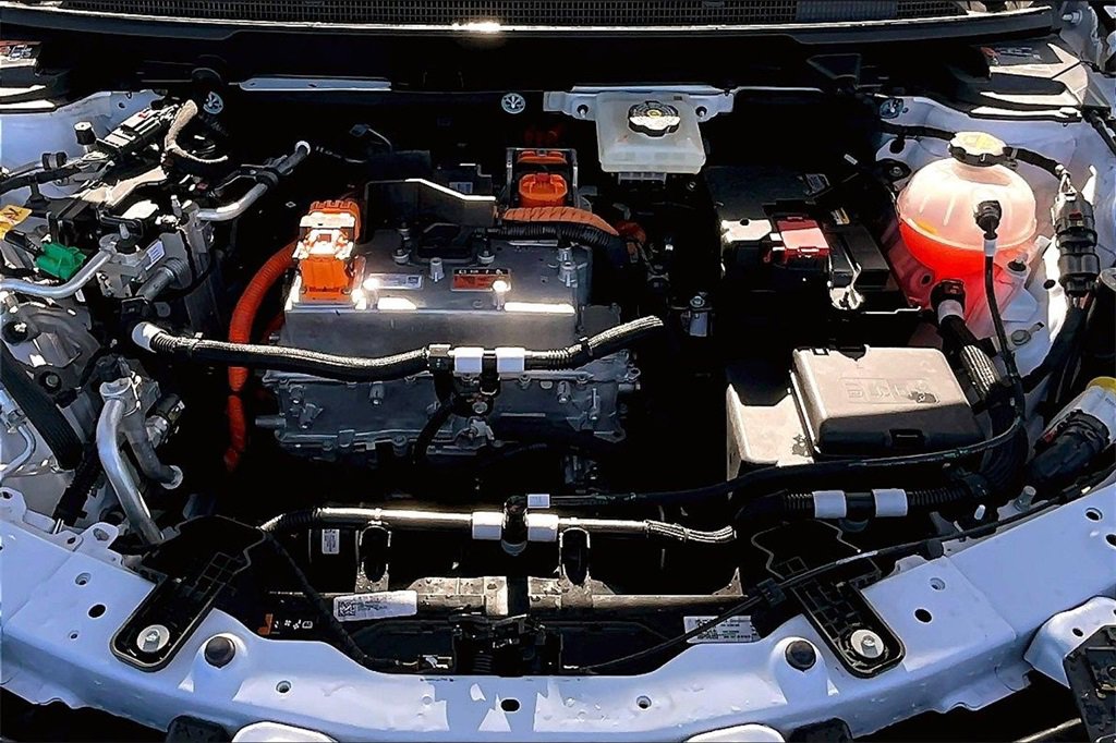 Certified 2025 Cadillac Optiq Luxury 1 image 9