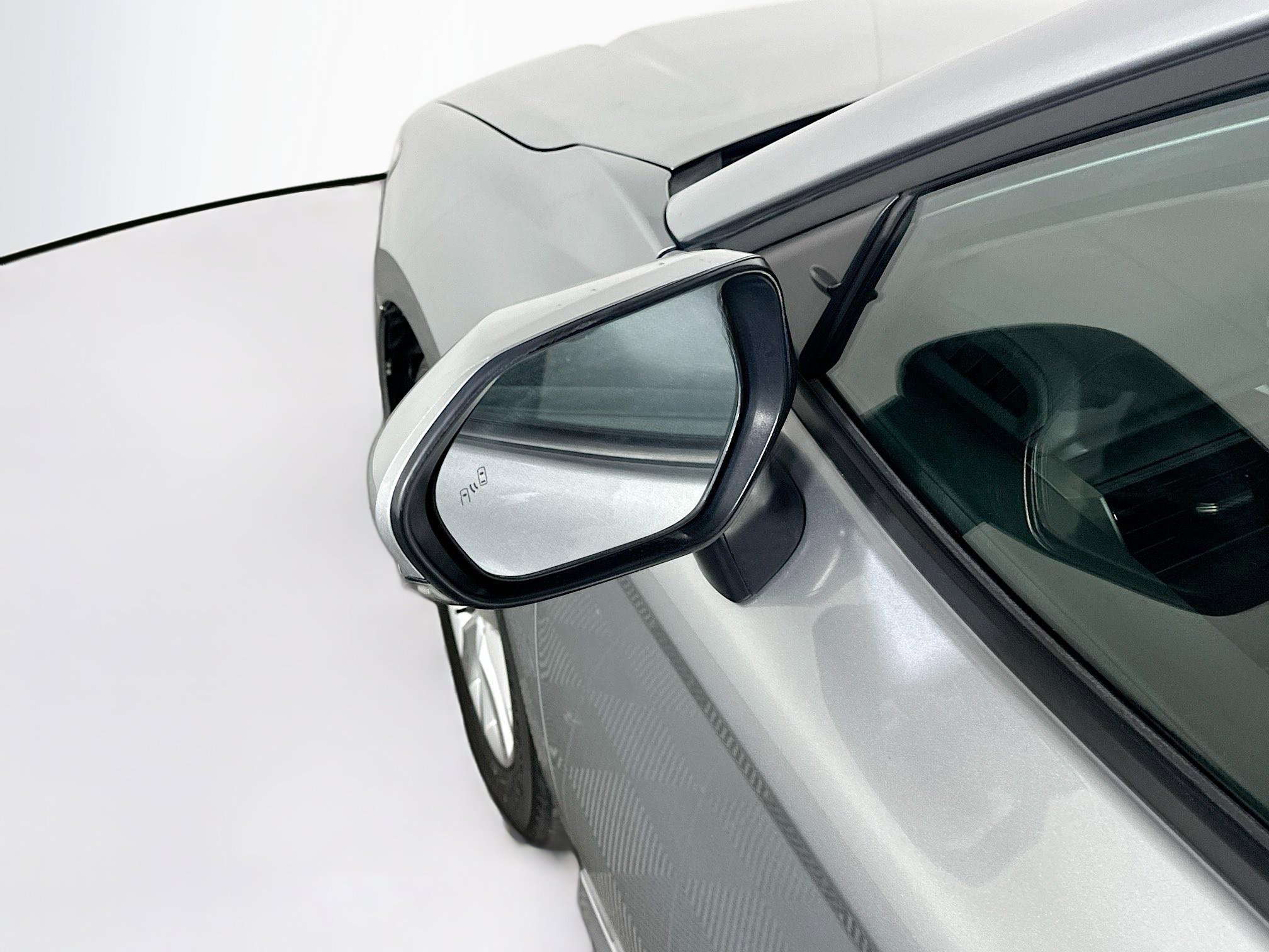 Used 2025 Toyota Camry LE image 16