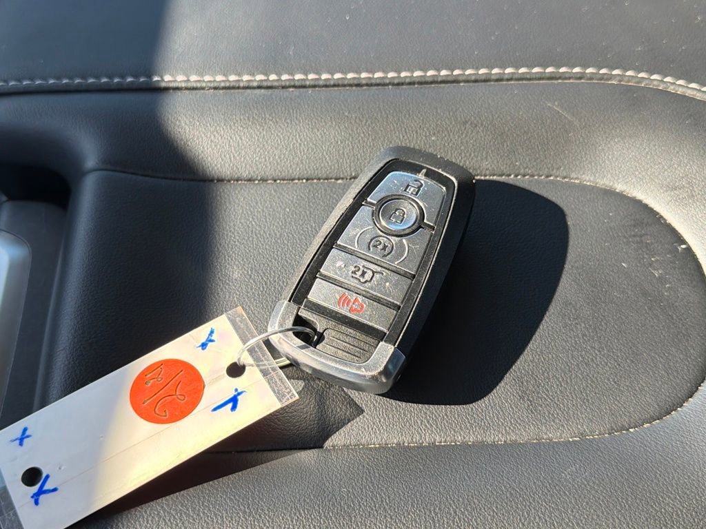 Used 2025 Ford Expedition Platinum image 37