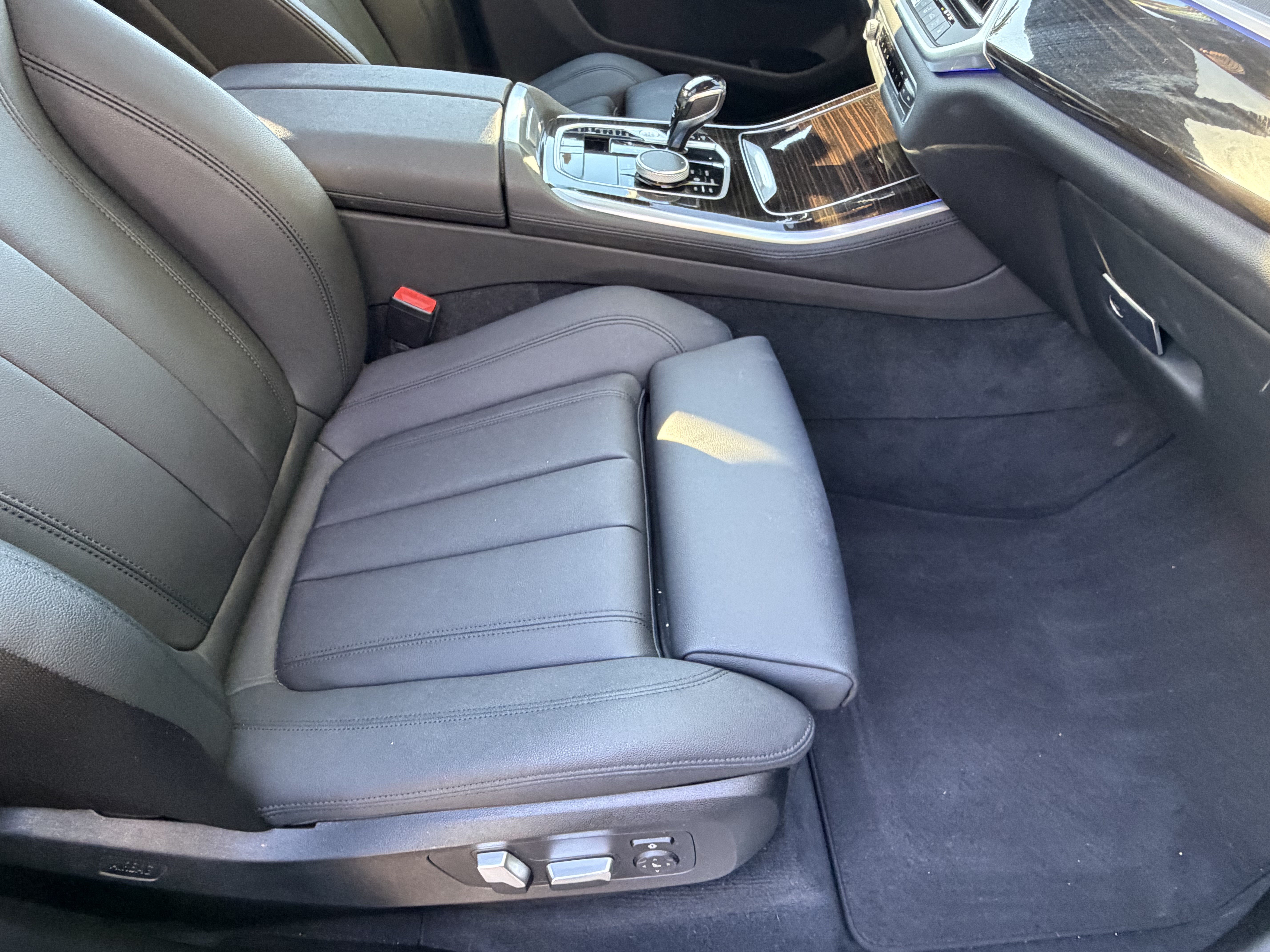 Used 2020 BMW X5 xDrive40i w/ Convenience Package AWD/4WD image 41