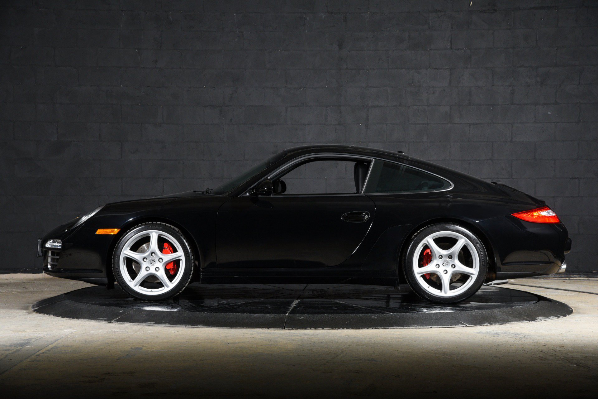 Used 2010 Porsche 911 Carrera 4S AWD/4WD image 12