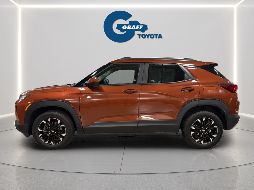 Used 2021 Chevrolet TrailBlazer LT w/ Convenience Package AWD/4WD image 3