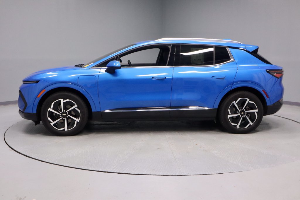 Used 2025 Chevrolet Equinox EV LT FWD image 7