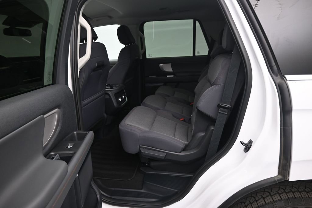 Used 2025 Ford Expedition Active AWD/4WD image 19