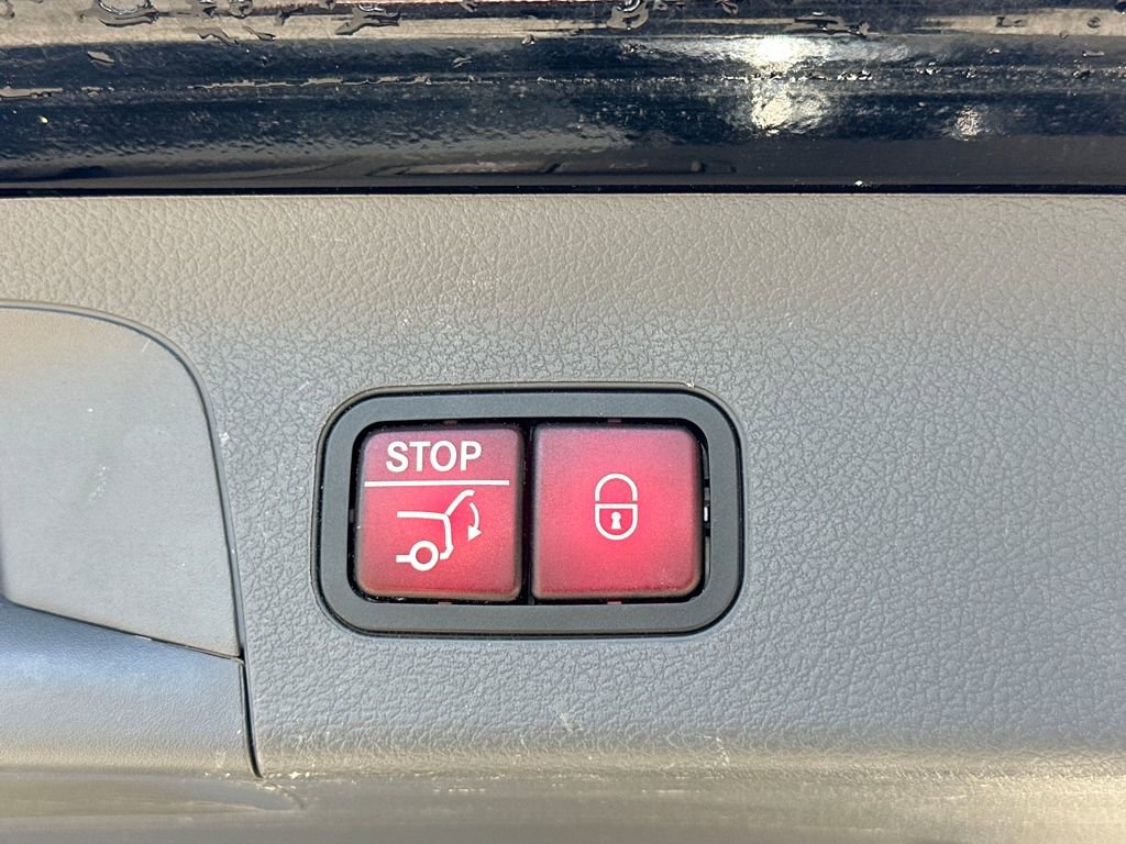 Used 2020 Mercedes-Benz GLS 450 4MATIC image 38