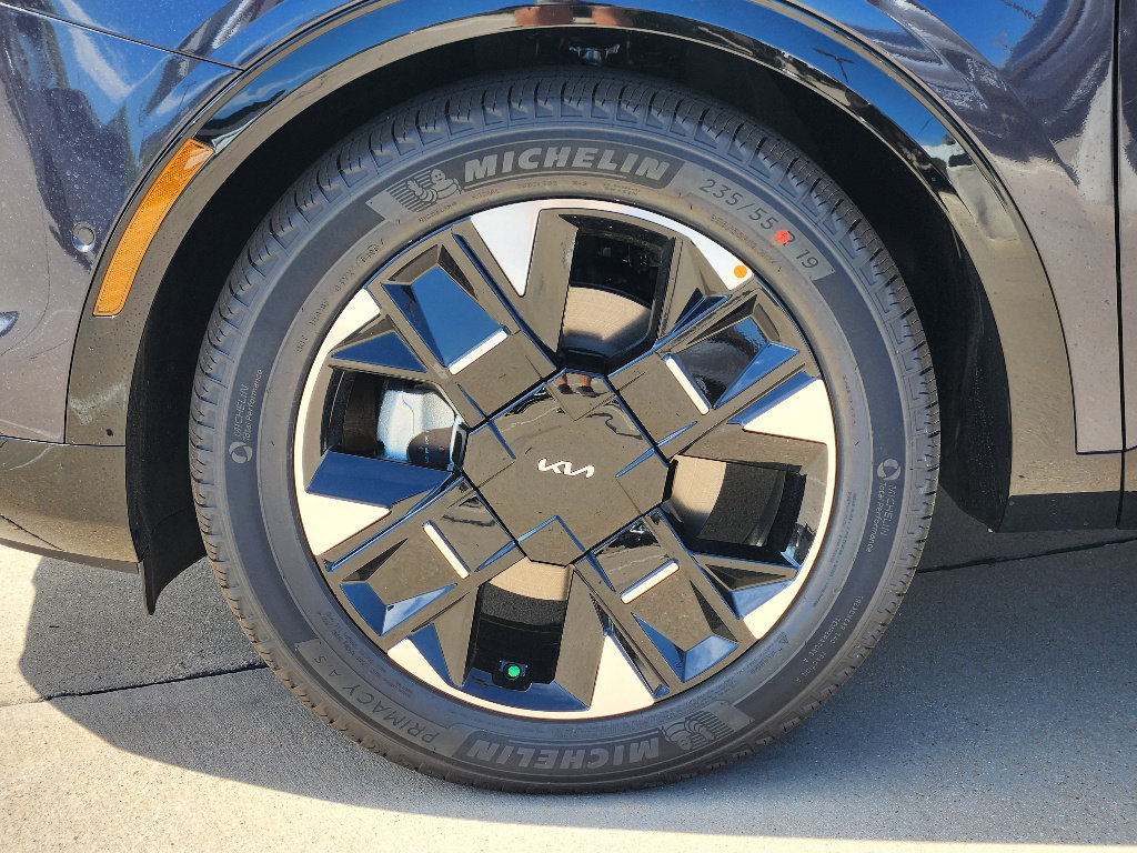 New 2026 Kia Sportage SX image 7