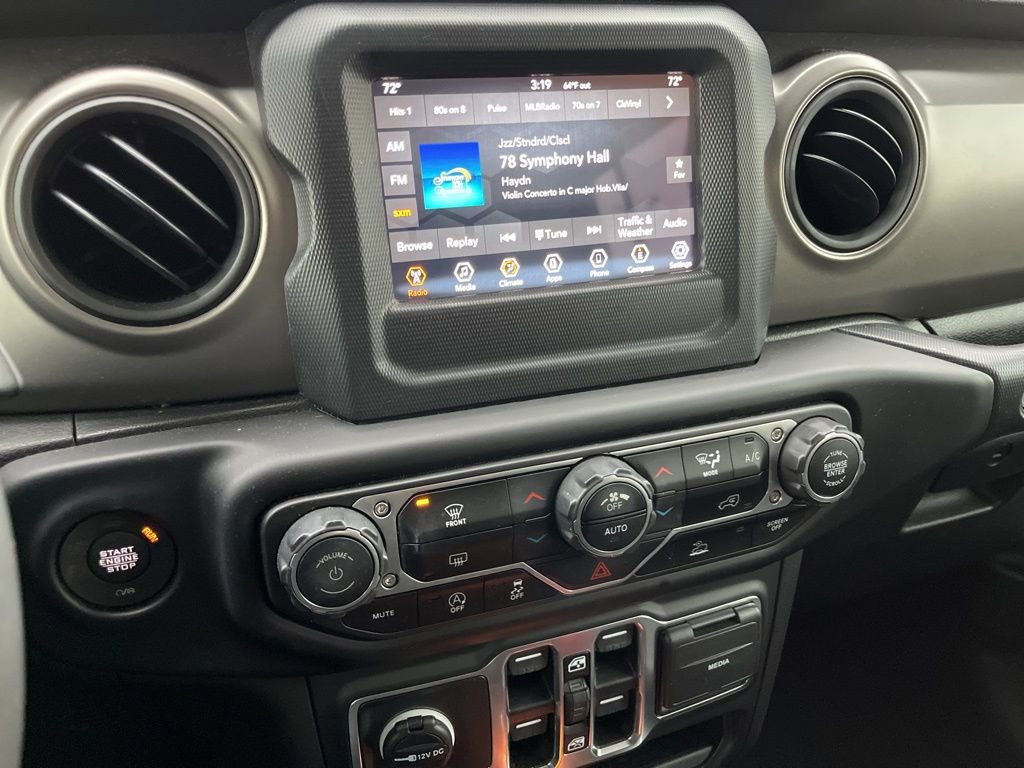 Used 2023 Jeep Wrangler Freedom Edition image 31