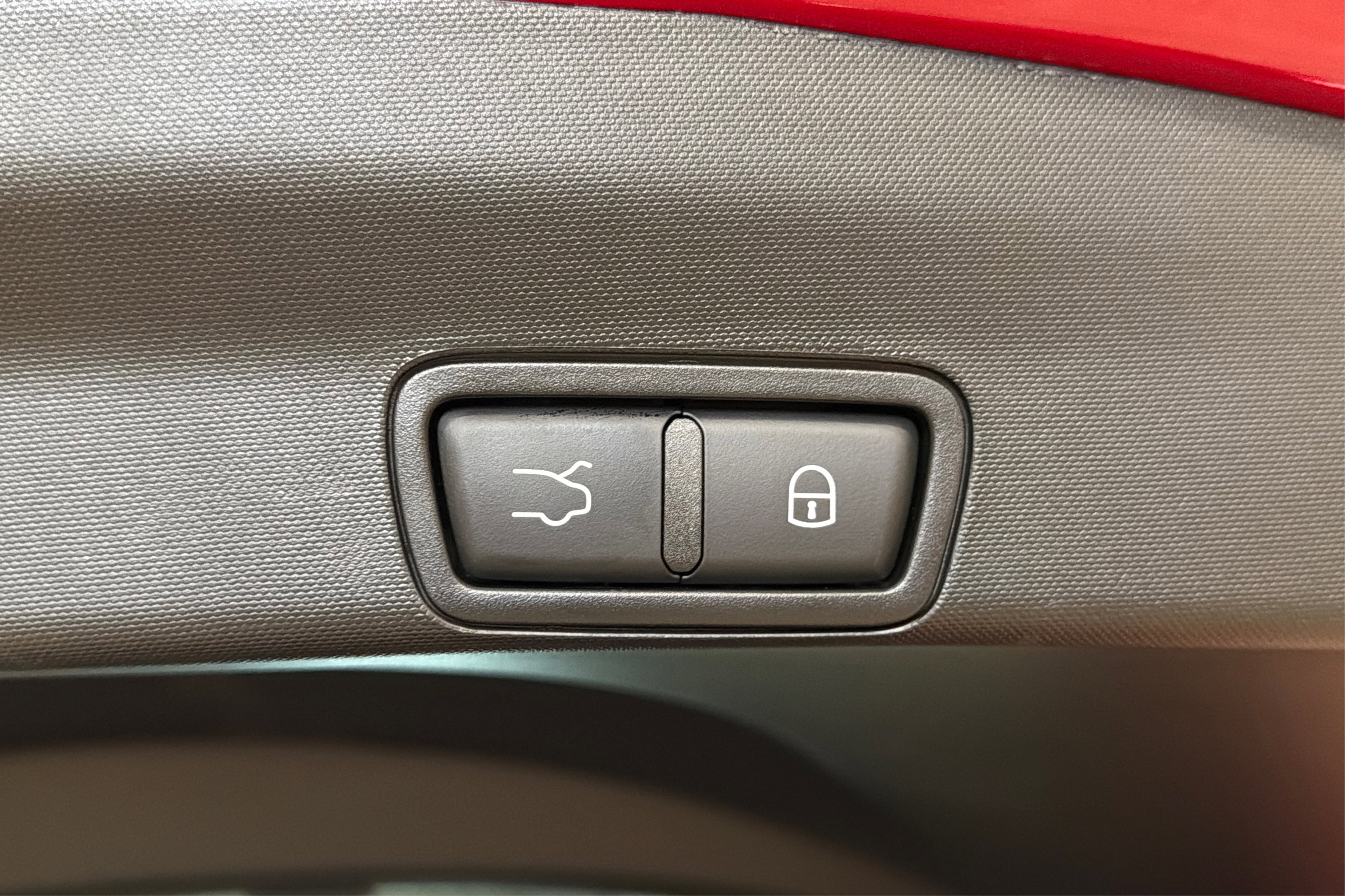 Used 2025 Alfa Romeo Stelvio Sprint w/ Veloce Package image 46