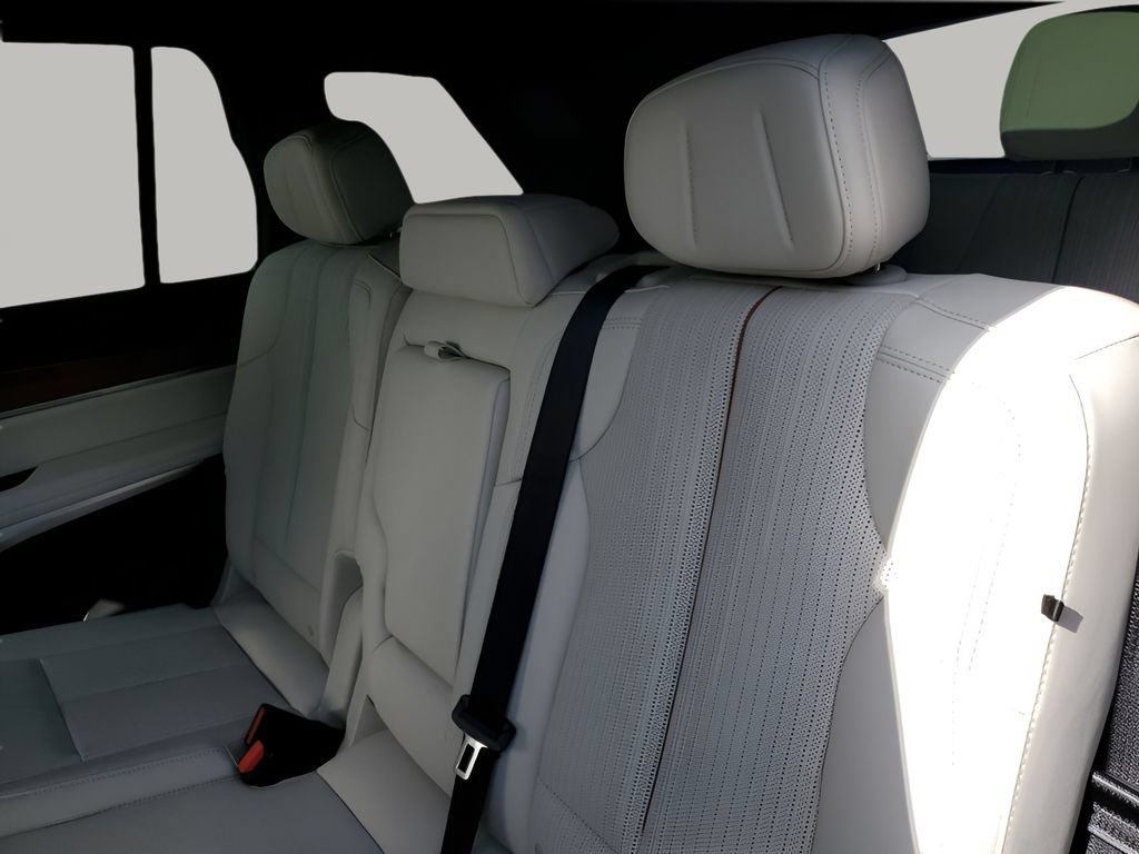 New 2026 Cadillac Vistiq Sport AWD/4WD image 24