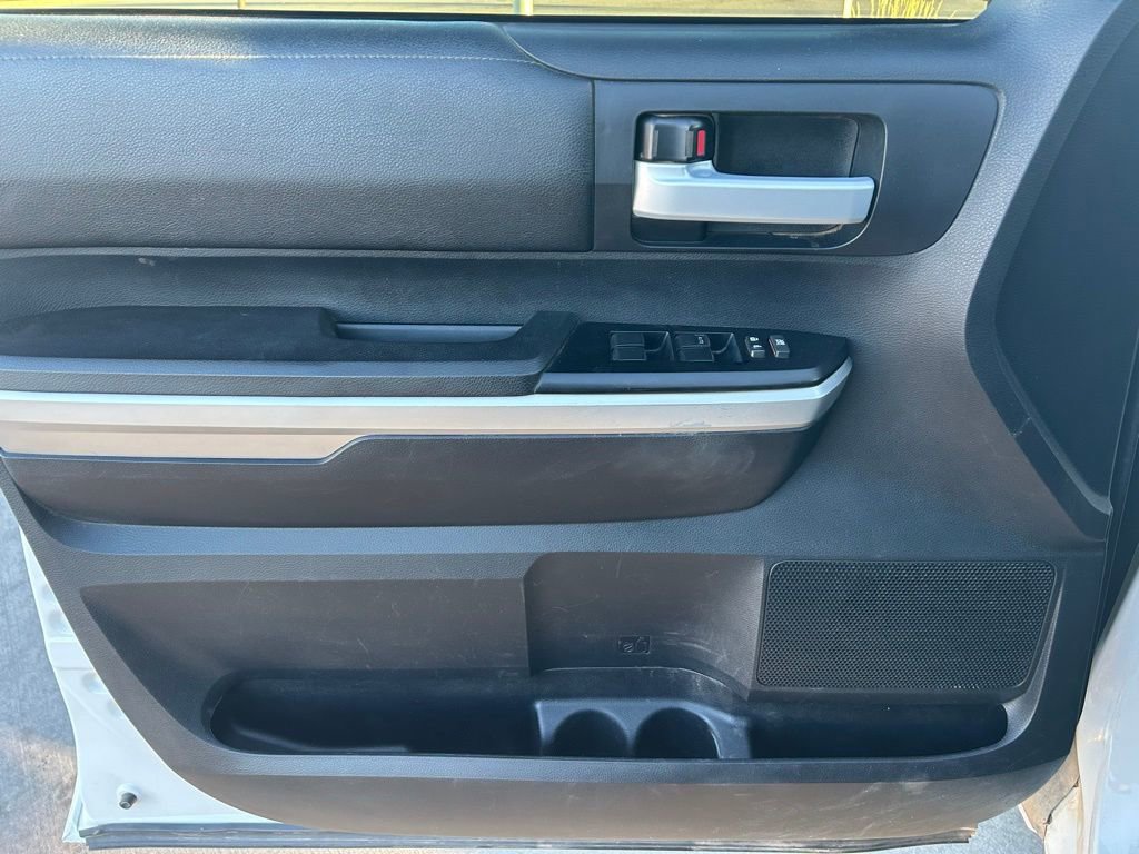 Used 2015 Toyota Tundra SR5 image 10