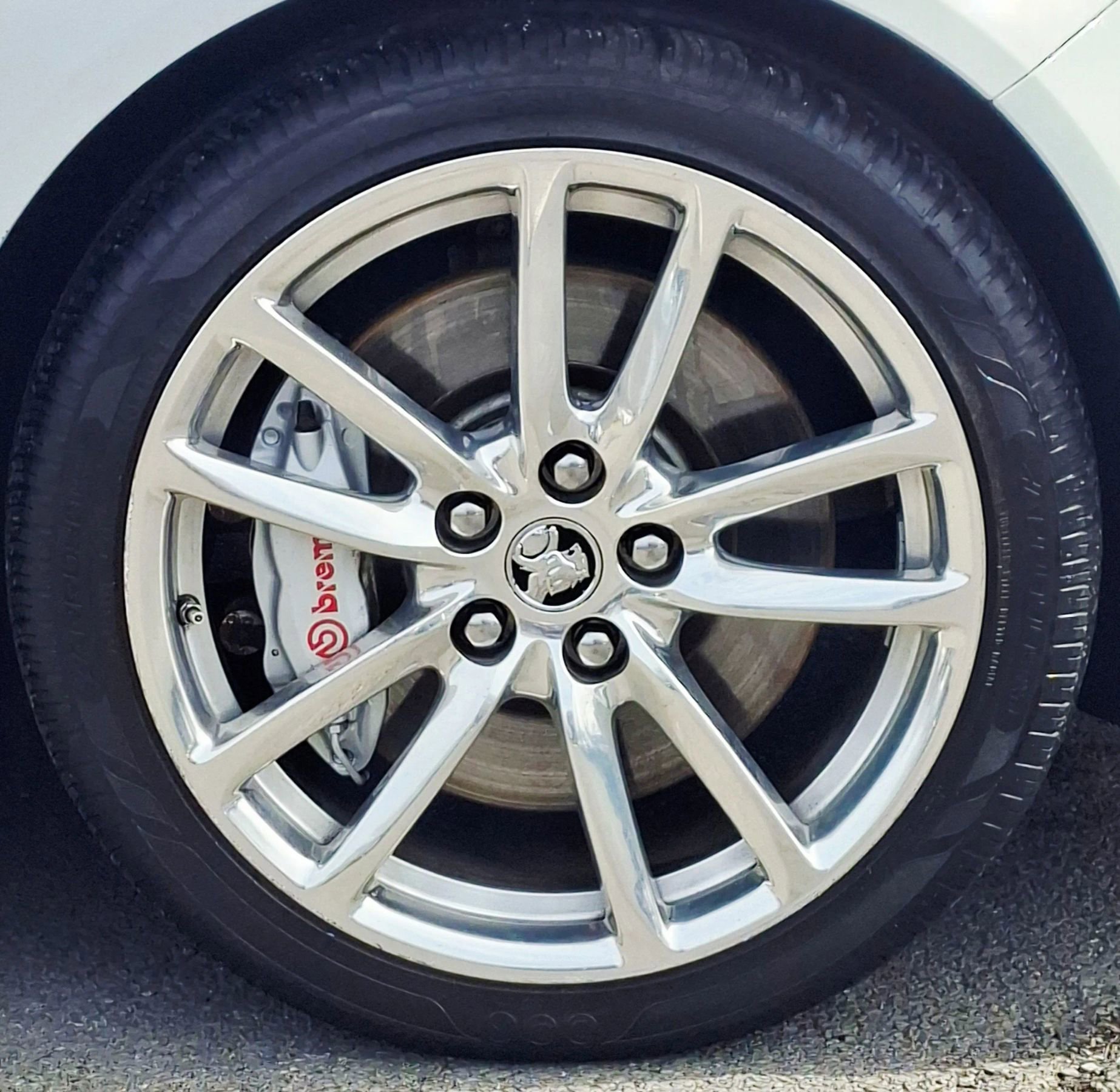 Used 2015 Chevrolet SS image 31