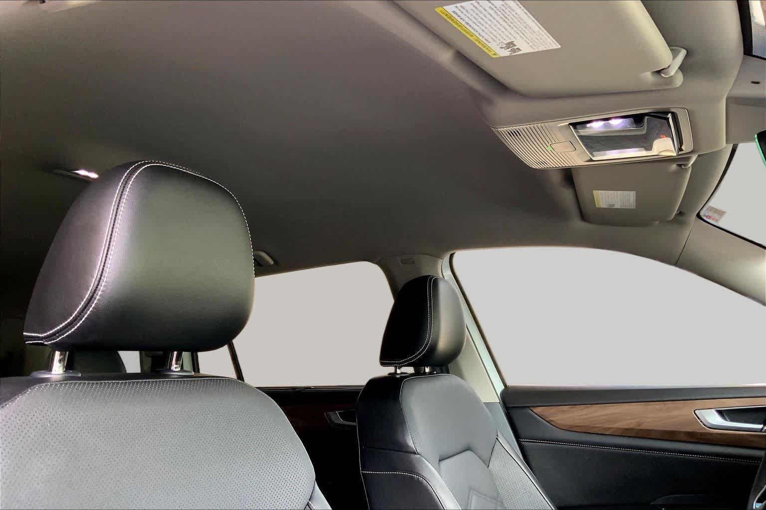 Used 2024 Volkswagen Atlas SE FWD image 14
