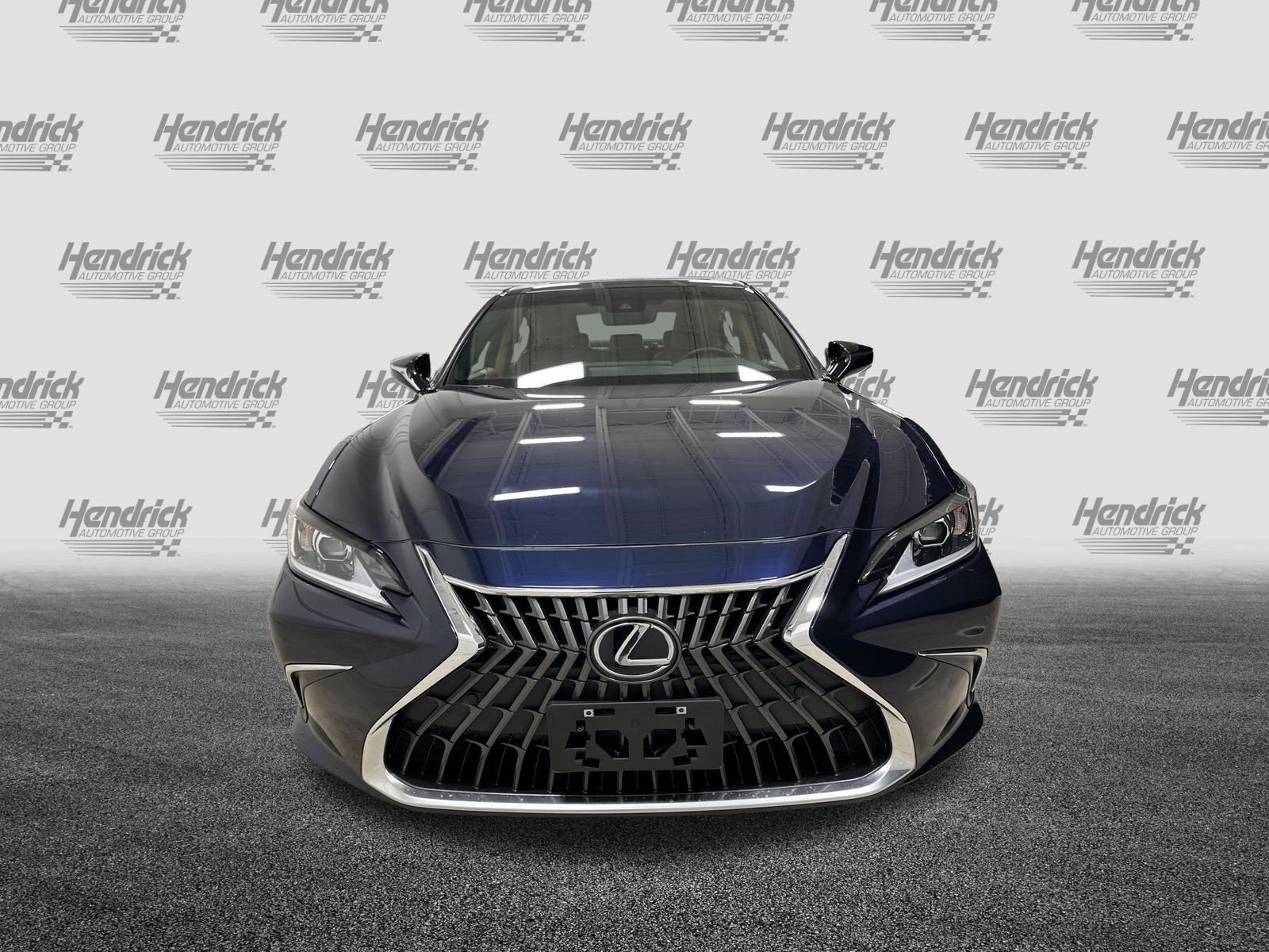 Certified 2025 Lexus ES 350 w/ Premium Package FWD image 3