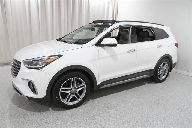 Used 2017 Hyundai Santa Fe Limited AWD/4WD image 3