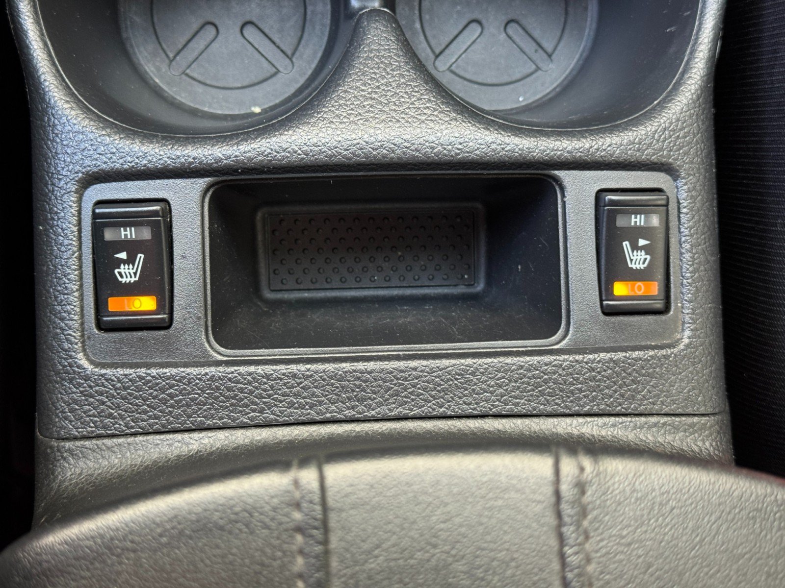 Used 2020 Nissan Rogue SV FWD image 27