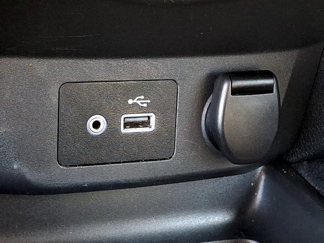 Used 2022 Nissan Rogue Sport SV AWD/4WD image 25