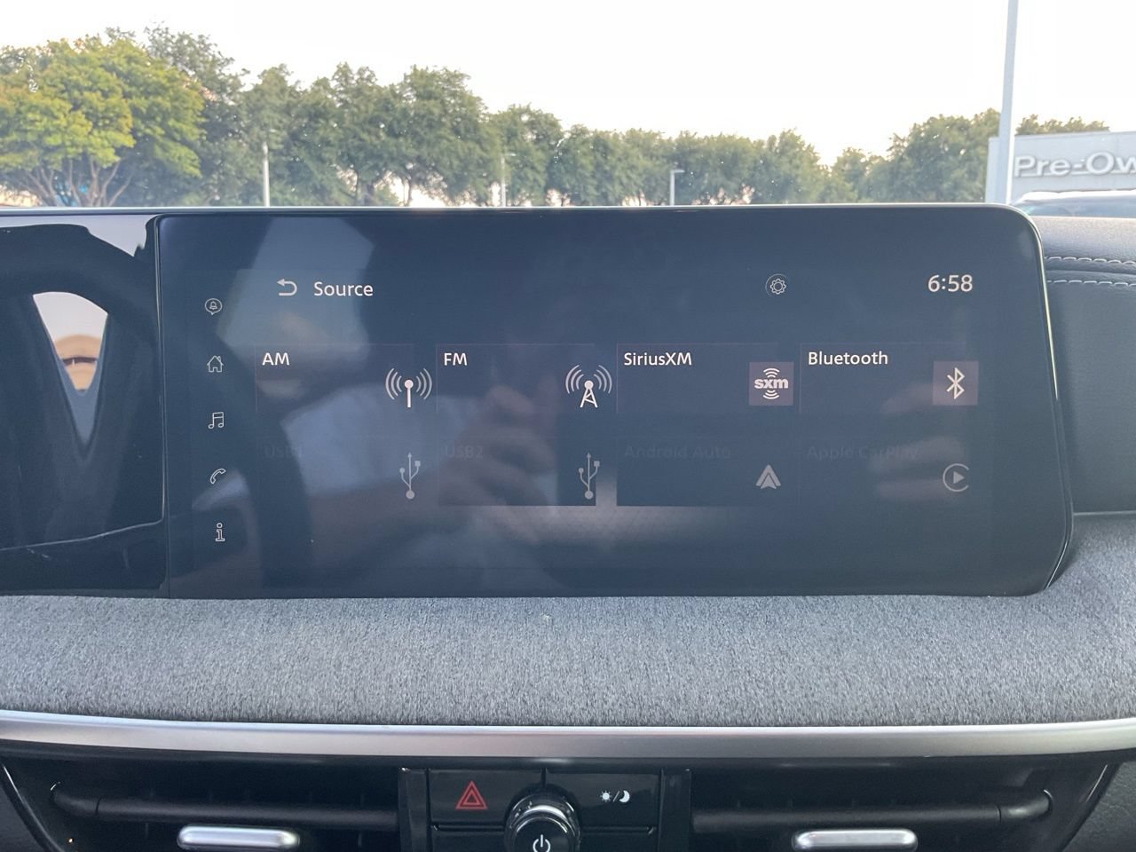 Used 2025 Nissan Kicks SV FWD image 25