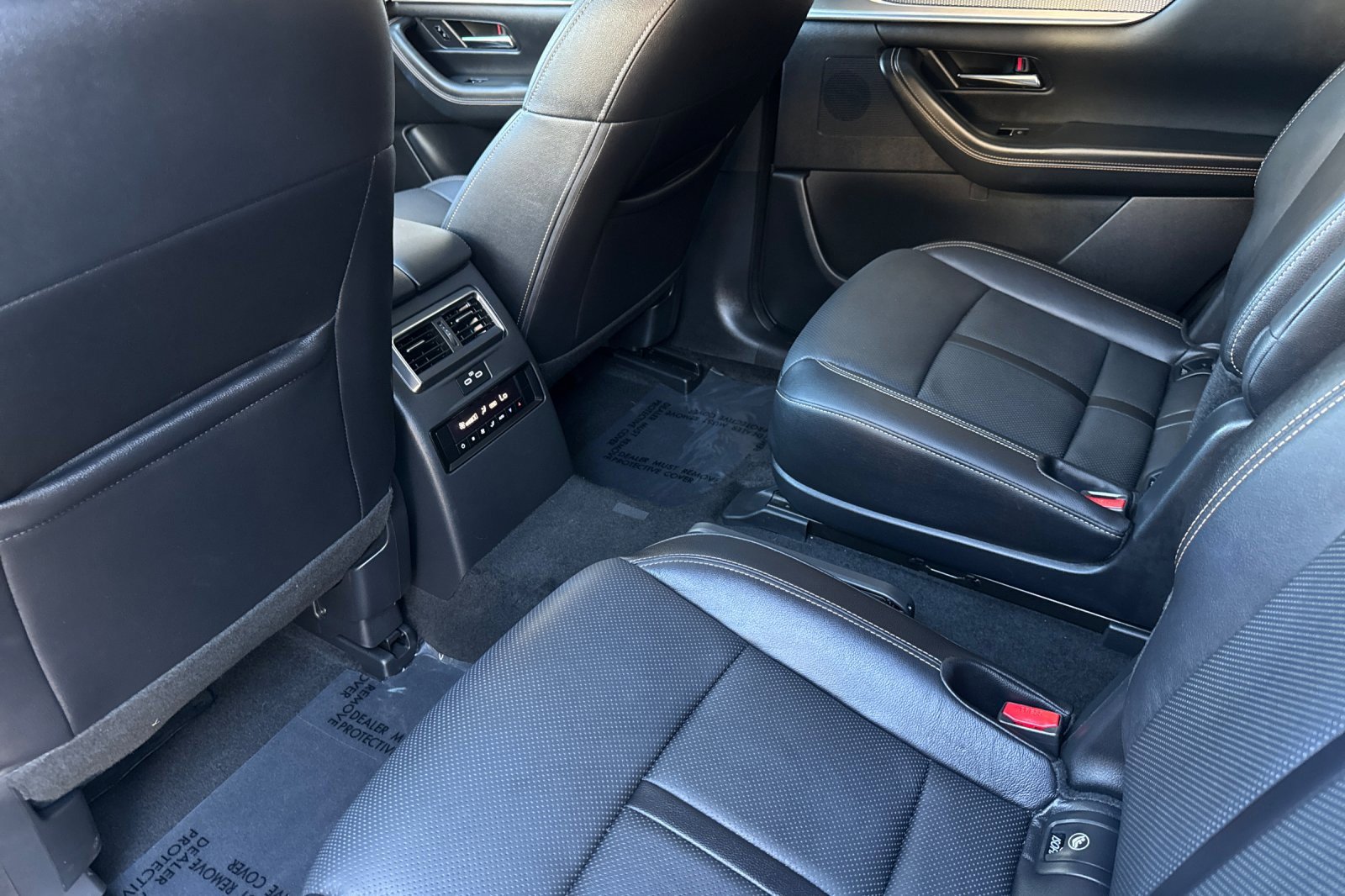 Used 2024 MAZDA CX-90 Plug-In Hybrid w/ Preferred image 14