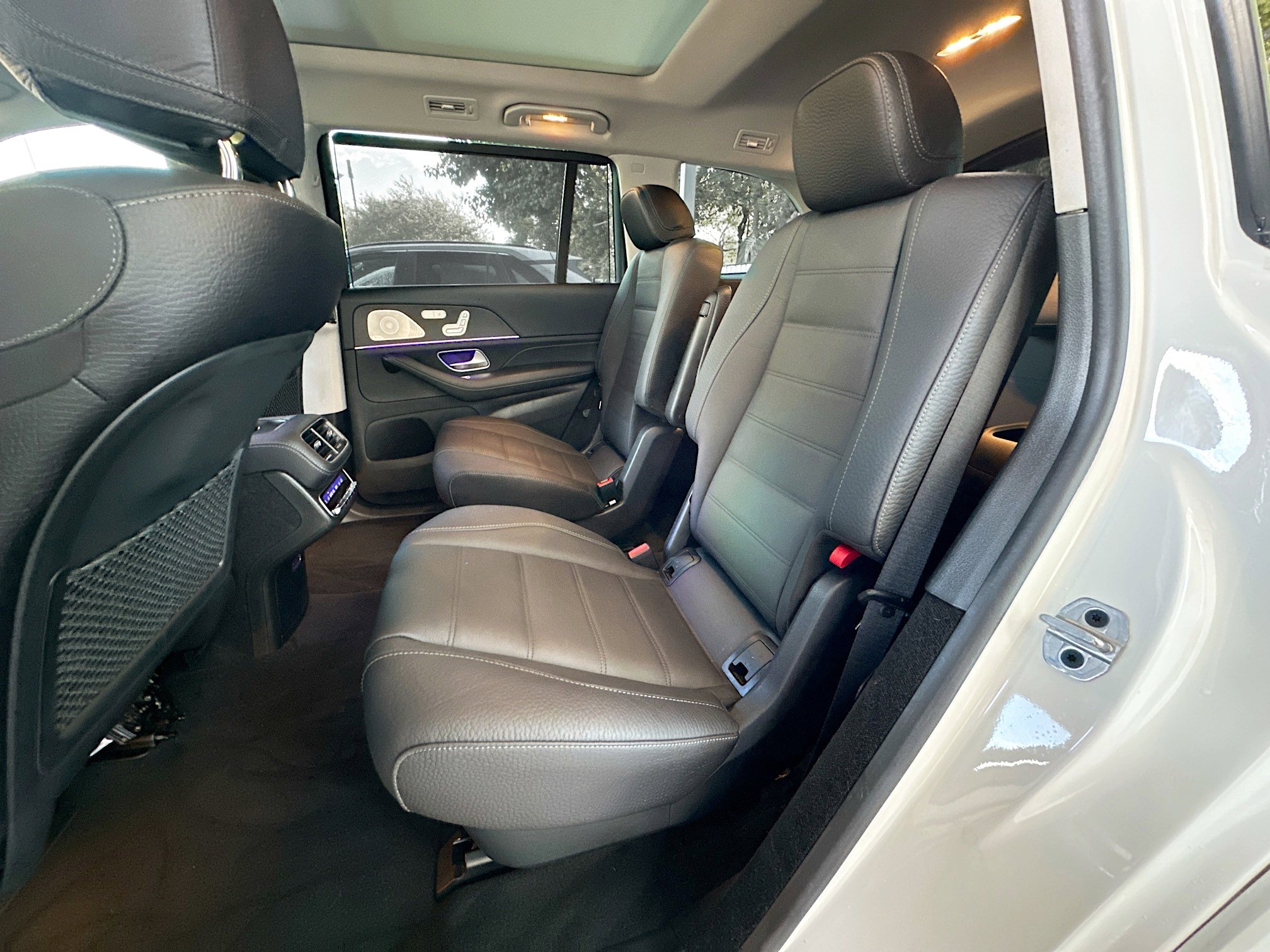 Used 2023 Mercedes-Benz GLS 580 4MATIC image 26
