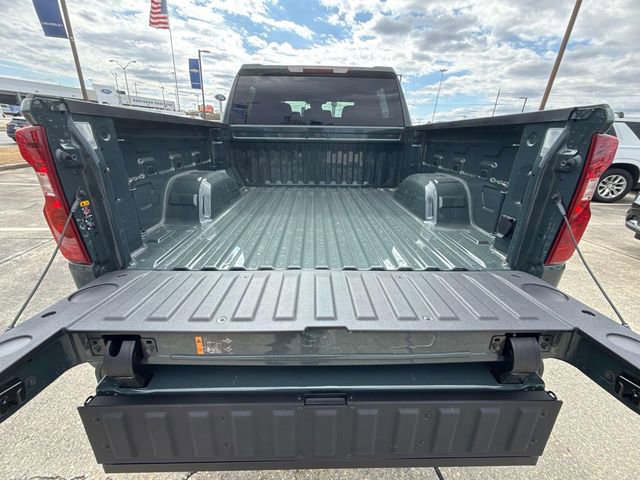 New 2026 Chevrolet Silverado 1500 Custom Trail Boss w/ Turbomax Blackout Package image 10