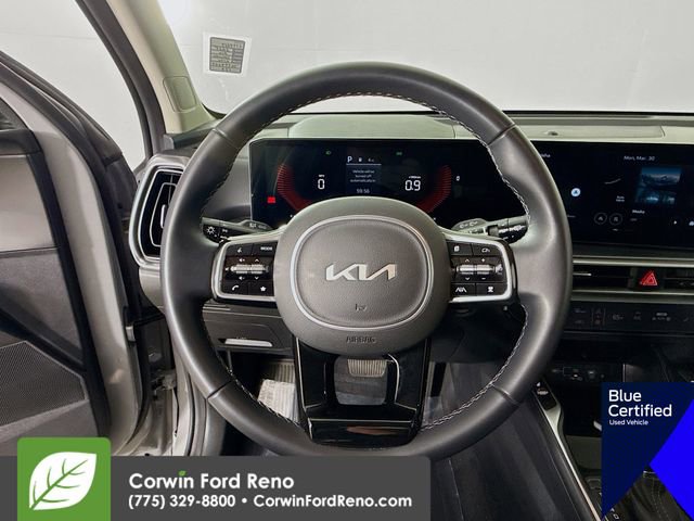 Used 2025 Kia Sorento S image 15