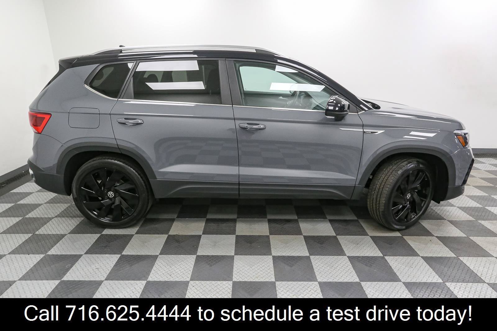 Certified 2024 Volkswagen Taos SE AWD/4WD image 10