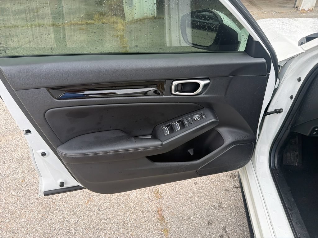 Used 2024 Honda Civic EX-L image 12