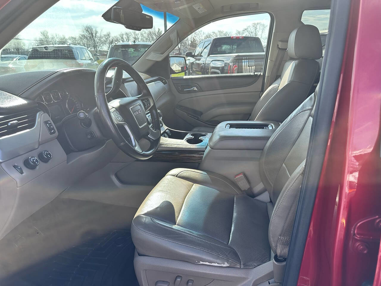 Used 2015 GMC Yukon SLT w/ Open Road Package image 12