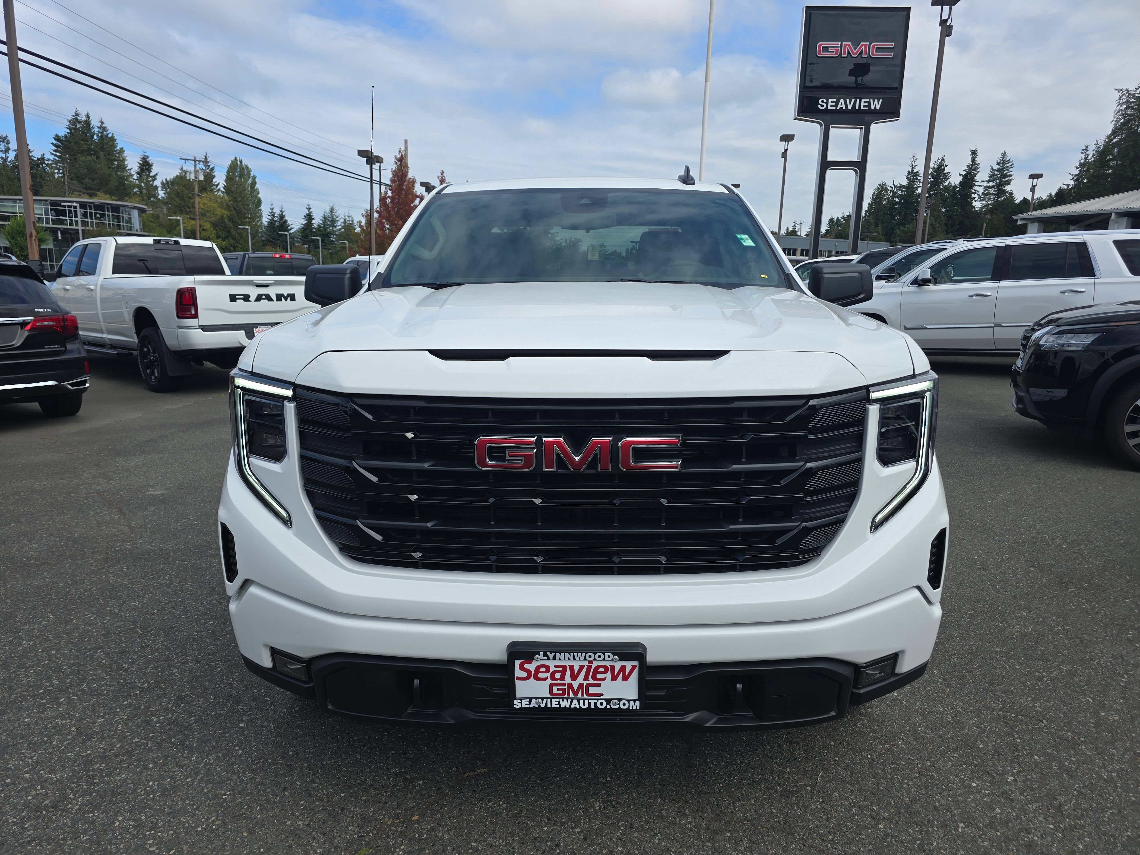 New 2026 GMC Sierra 1500 Elevation AWD/4WD image 2