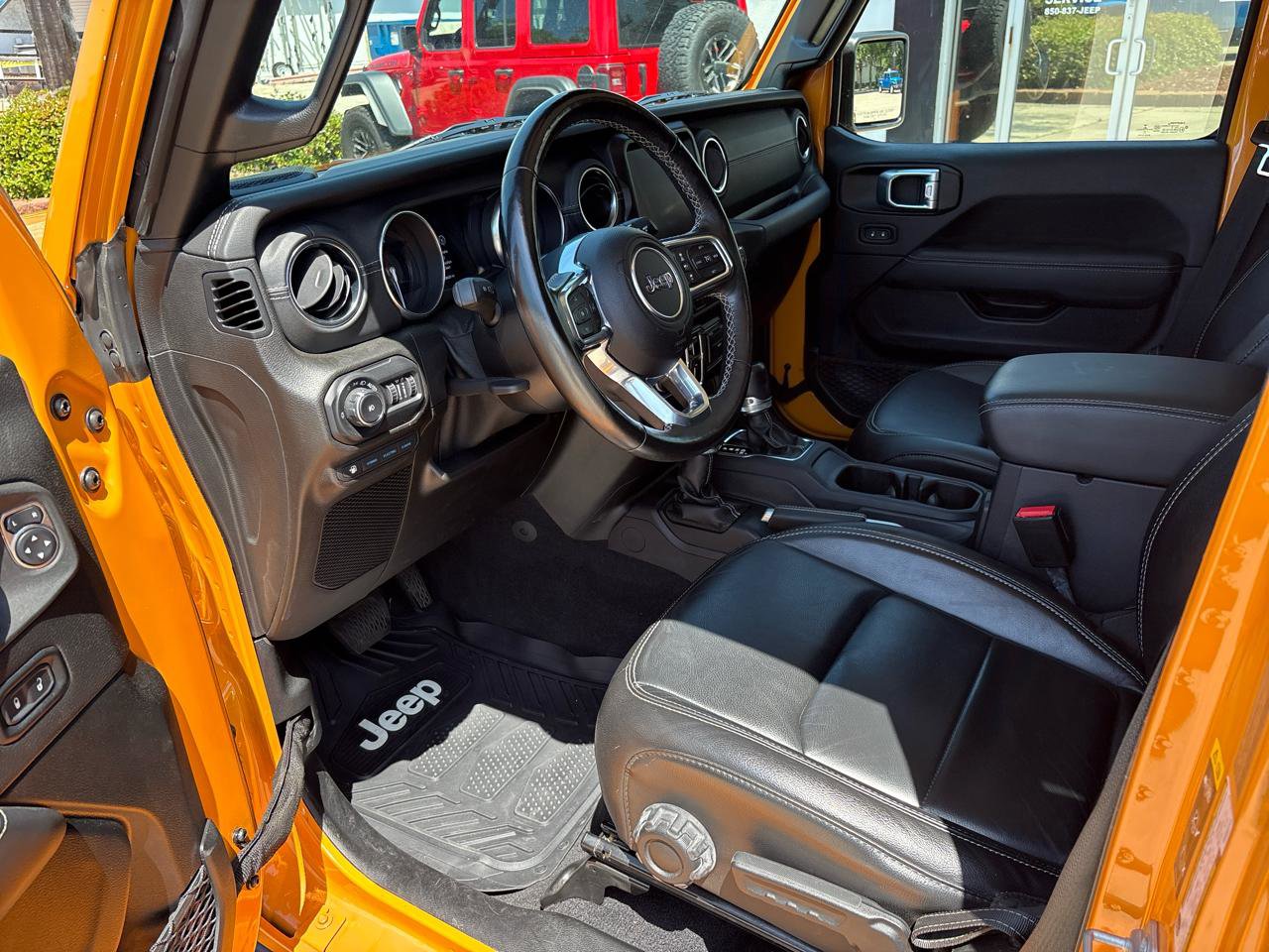 Used 2021 Jeep Wrangler Unlimited Sahara w/ Cold Weather Group AWD/4WD image 18