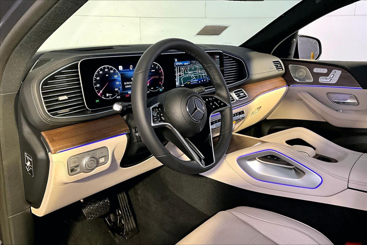 New 2026 Mercedes-Benz GLE 450 4MATIC Coupe image 9
