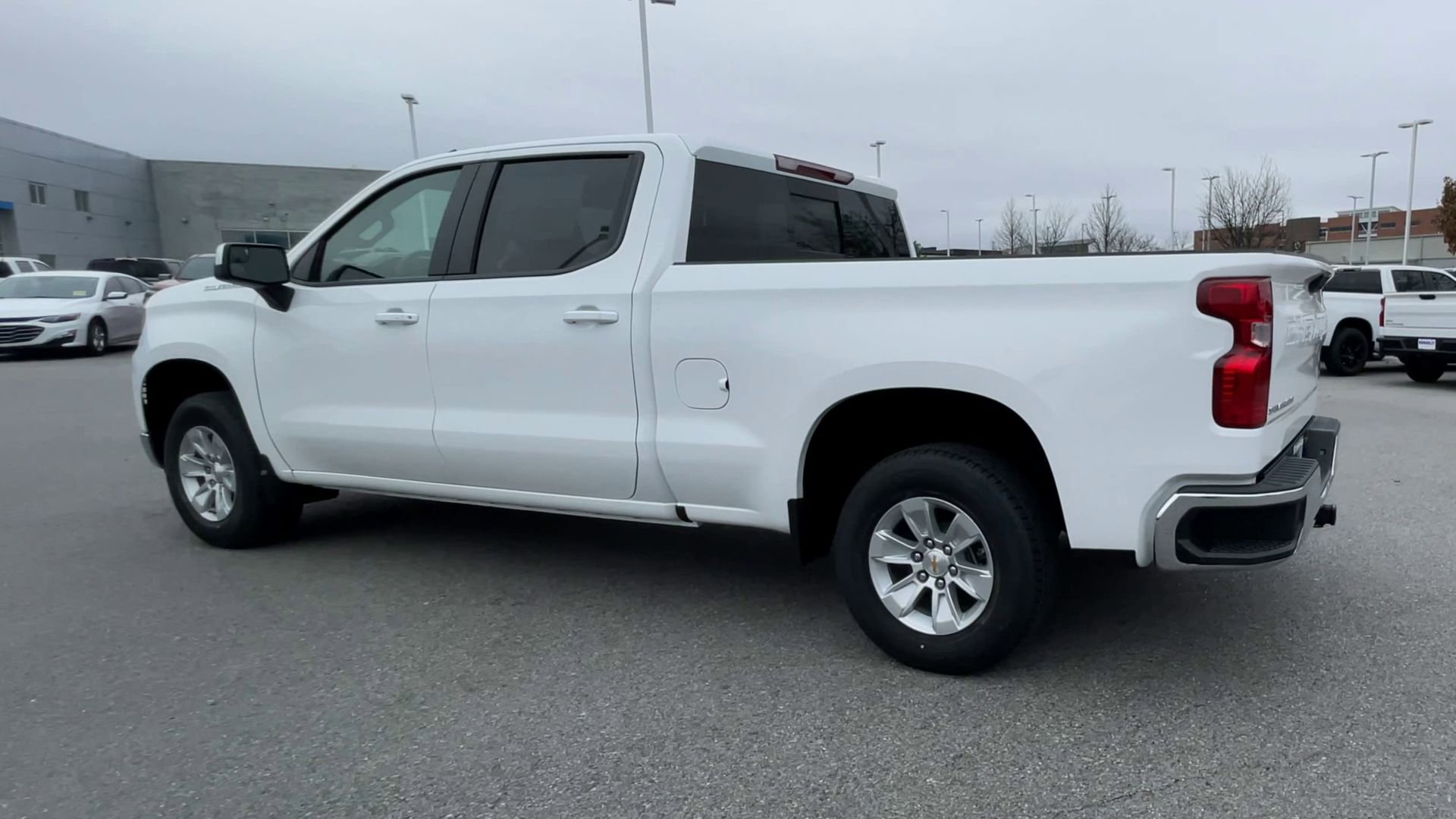 New 2025 Chevrolet Silverado 1500 LT w/ Convenience Package II RWD image 42