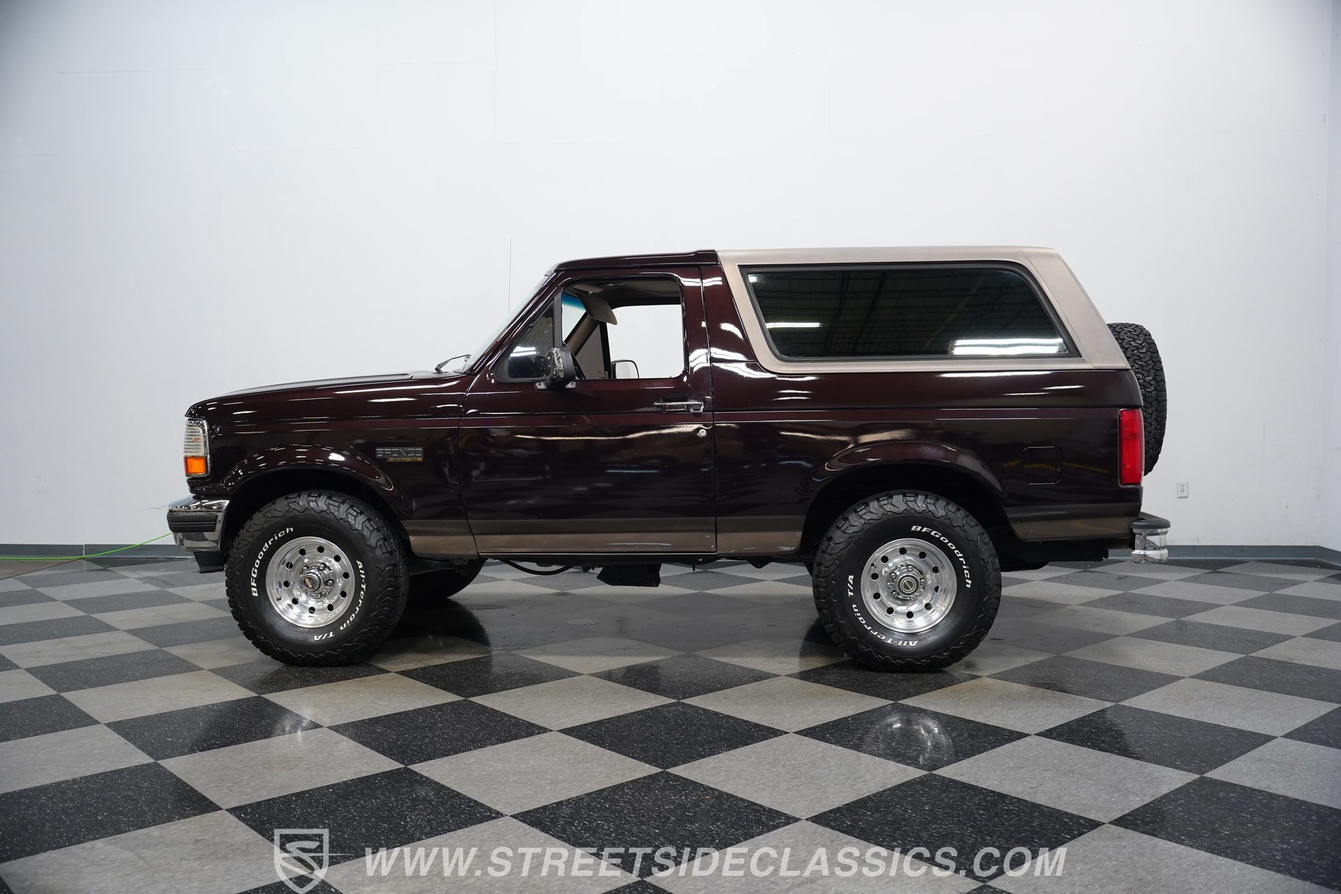 Used 1996 Ford Bronco Eddie Bauer AWD/4WD image 8